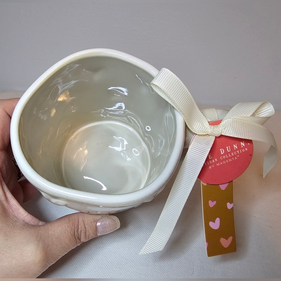 Rae Dunn Love is in the air mug NWT - Picture 3 of 4